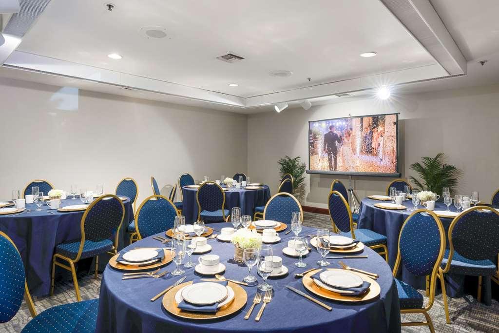 Chase Suites Brea-Fullerton - North Orange County Facilități foto